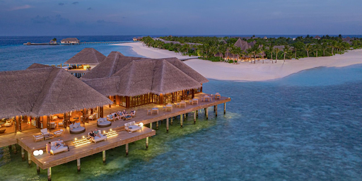 The Most Romantic Resorts in the Maldives for Honeymoons and Milestones