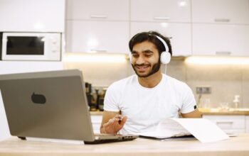 Can You Become an X-Ray Tech from Home? How an LMRT Certification Program Online Works